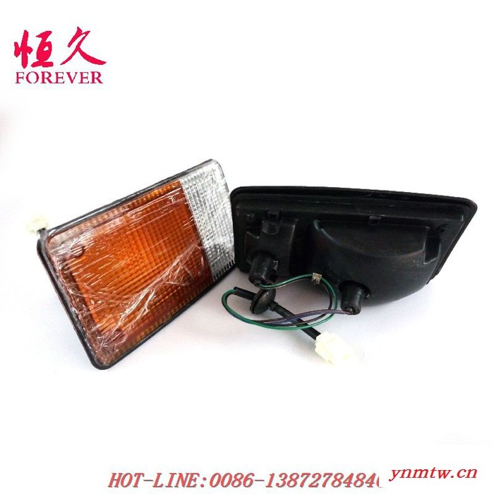 东风EQ1118GA军车配件EQ2102军车配件组合信号灯（分左右）图3