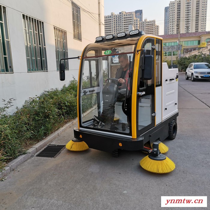 环卫清扫扫地车 小型驾驶式纯电动扫地机智能机器人图7
