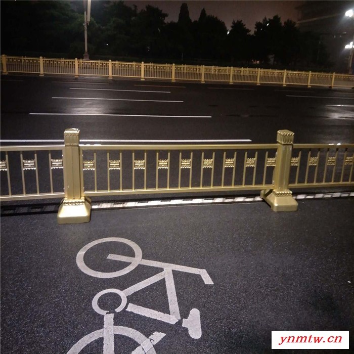 人车分流隔离护栏 市政道路栏杆报价 厂家提供施工安装服务图2
