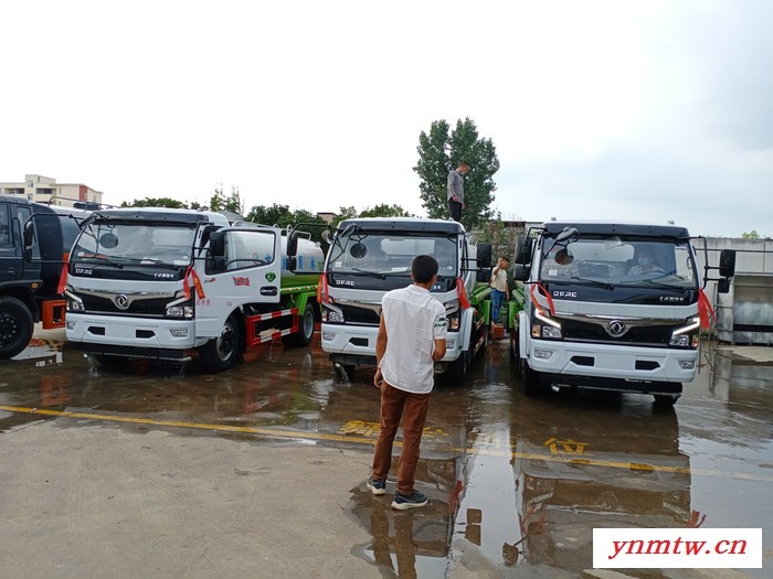 12吨洒水车，10吨洒水车，湖南湘潭洒水车又称多功能水车  10吨园林绿化洒水车  5-10吨水罐车，人比黄花瘦