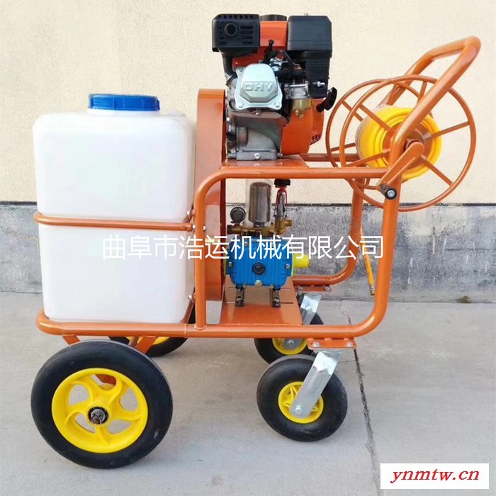 山东曲阜浩运机械农作物除虫药桶容量大省人力药液回拌装置汽油高压推车式打药机
