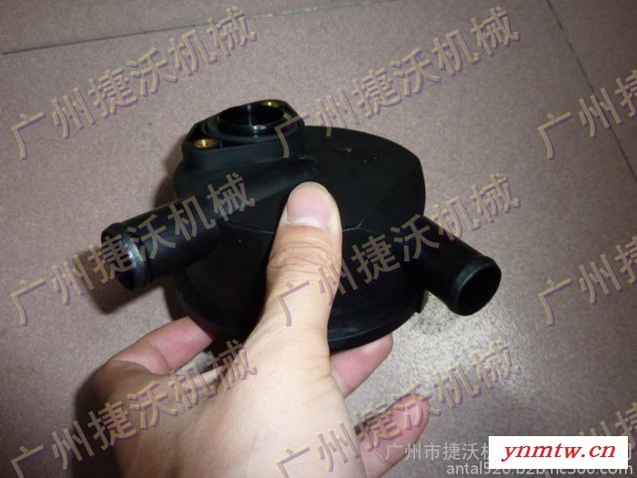 VOLVO EC240B EC290B 曲轴箱呼吸器 20412322图4