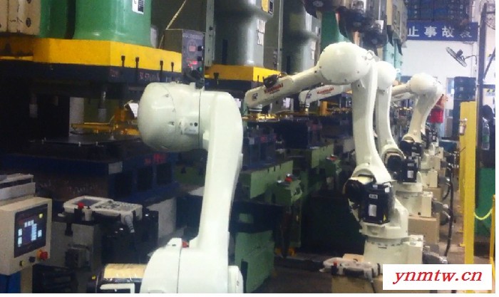 供应美崎LXF-CNC-3200数控车床自动上下料机器人 全自动上下料机器人图3